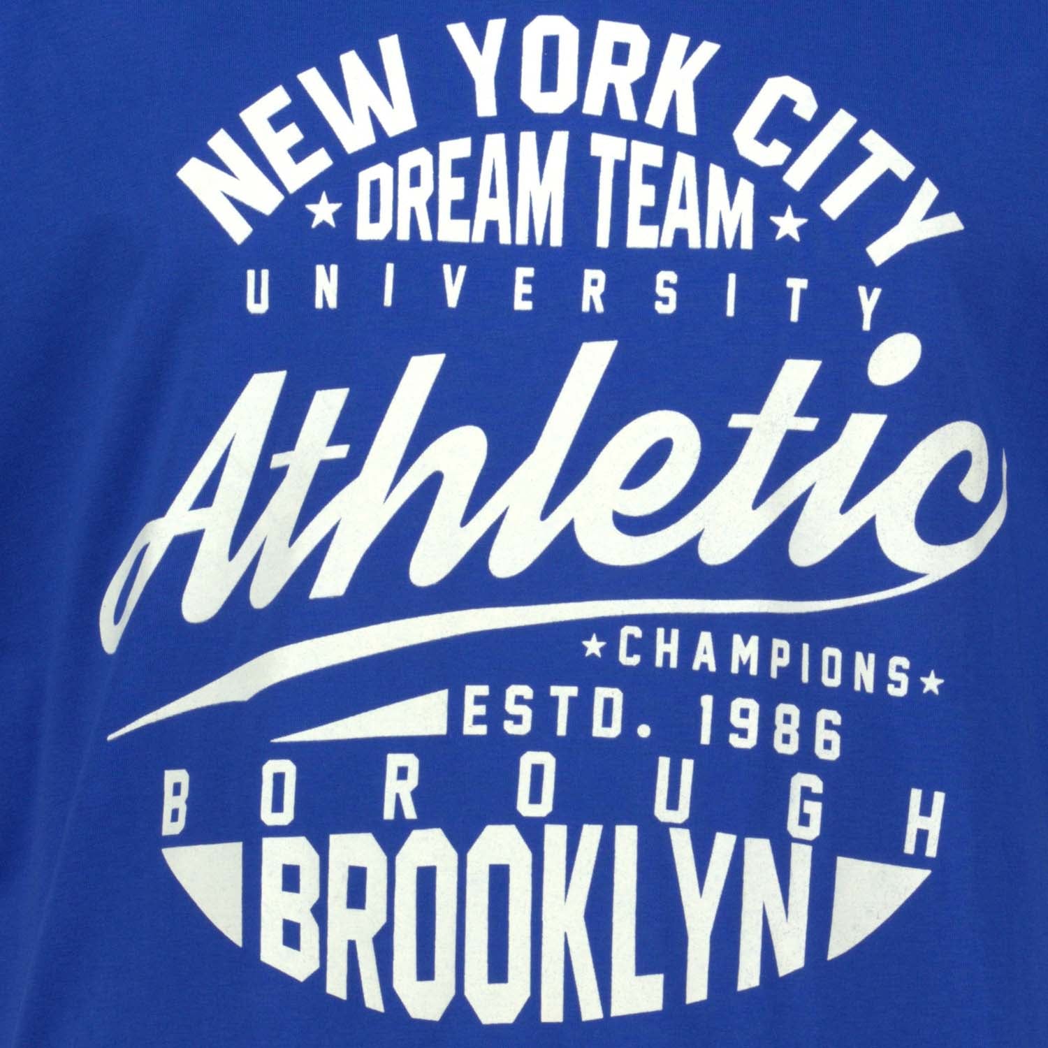 Detailansicht ADAMO Herren Kurzarmshirt in Royalblau mit Rundhalsausschnitt und großem Print.
