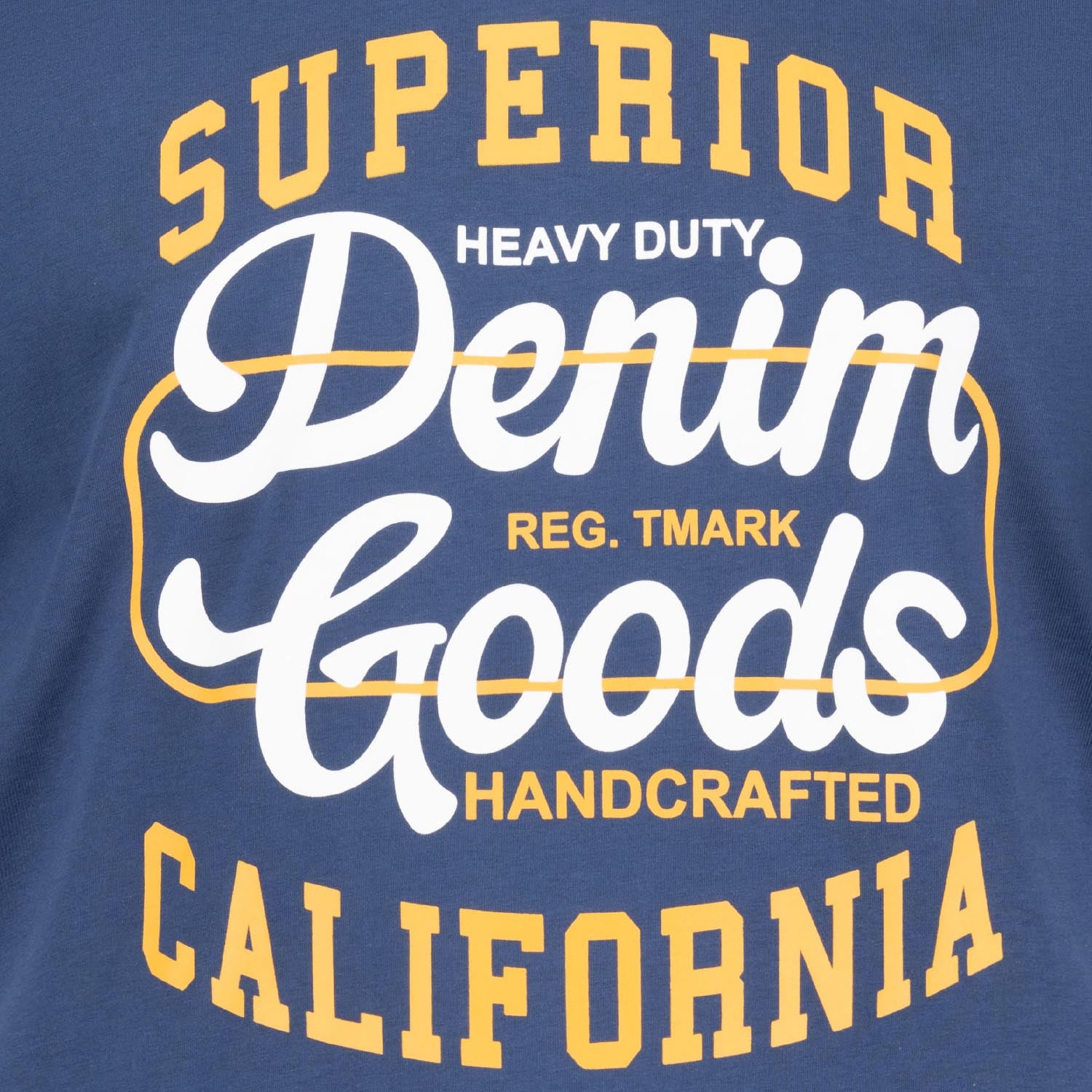 Detailansicht ADAMO Herren T-Shirt in Admiral mit großem Print. 