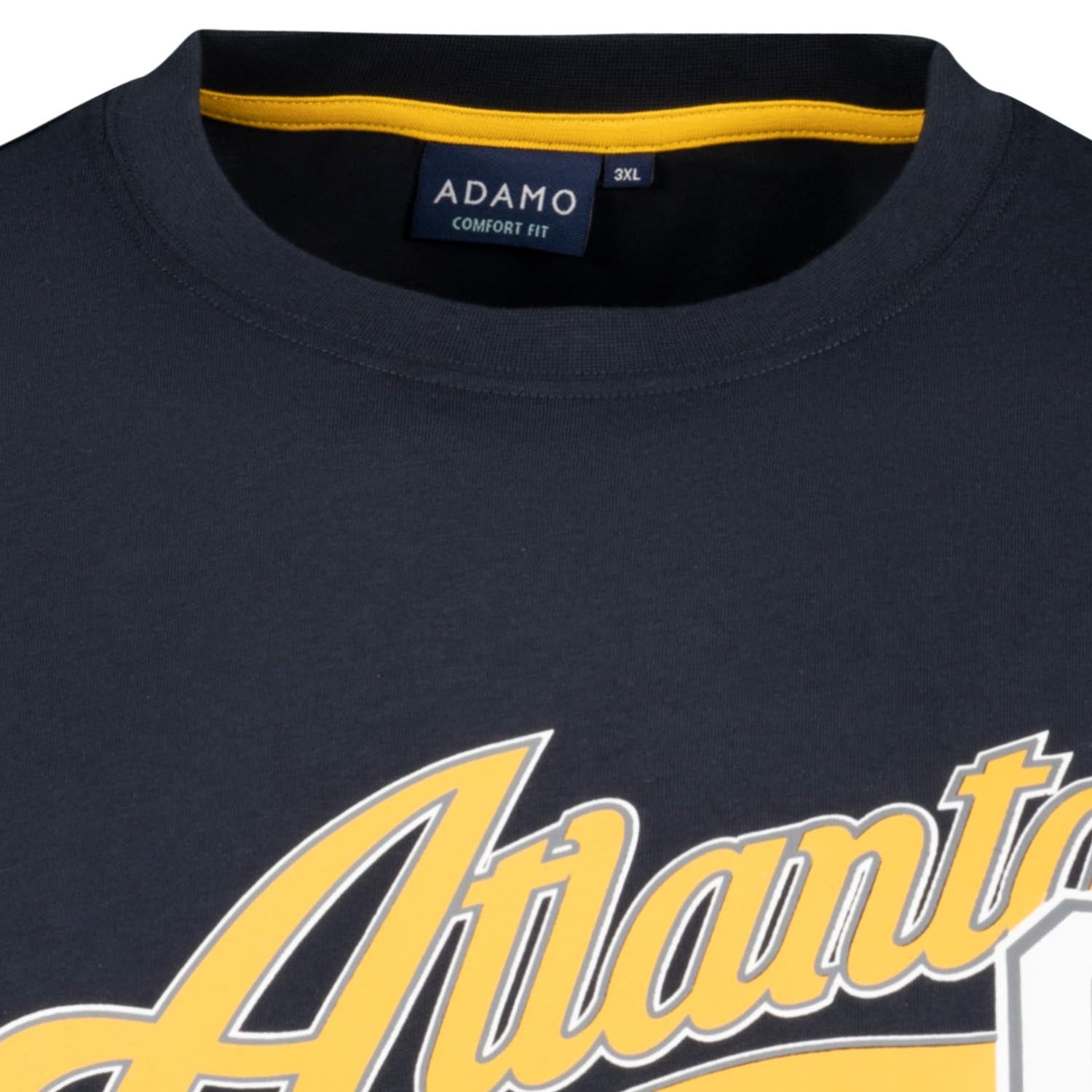 Detailansicht ADAMO Herren Kurzarmshirt in Navy mit Rundhalsausschnitt und großem Print.